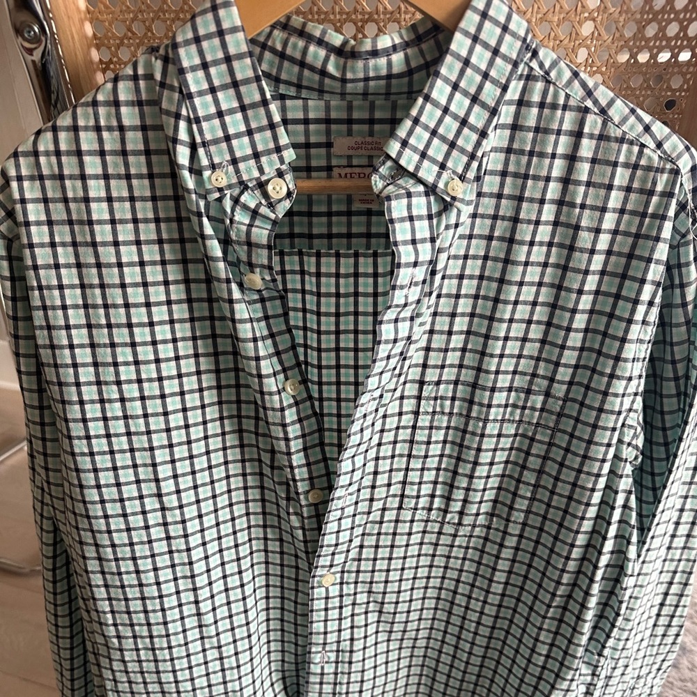 Merona Men’s M Button Down